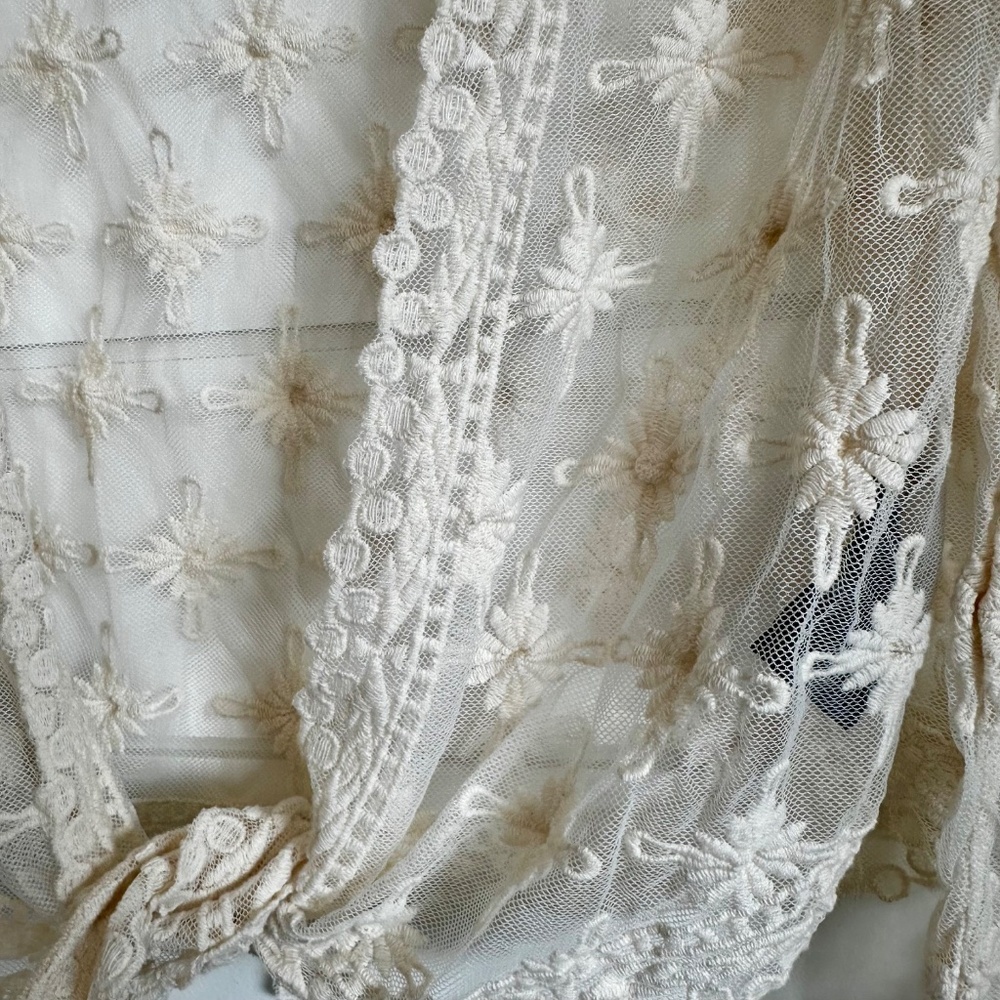Suzy Shier Ivory Lace Sheer Tie Front Boho Cardigan Top Medium - Picture 5 of 5